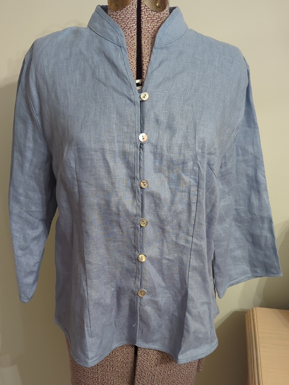 Women's Light Blue Button-Front Linen Shirt with Mandarin Collar